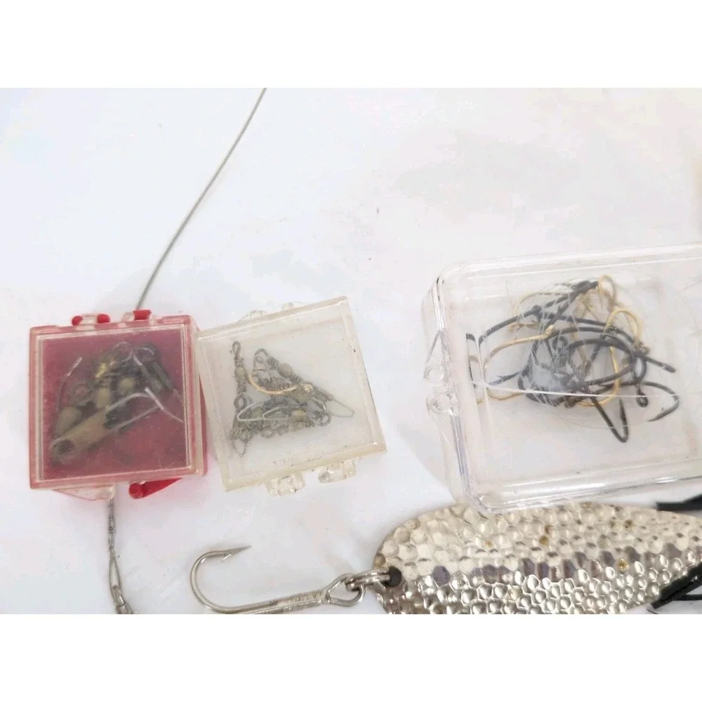Vintage Fishing Lures Lot Mepps Aglia Red Devil Rapala Hula Spinners Hooks